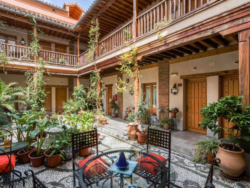 Abadia Hotel
