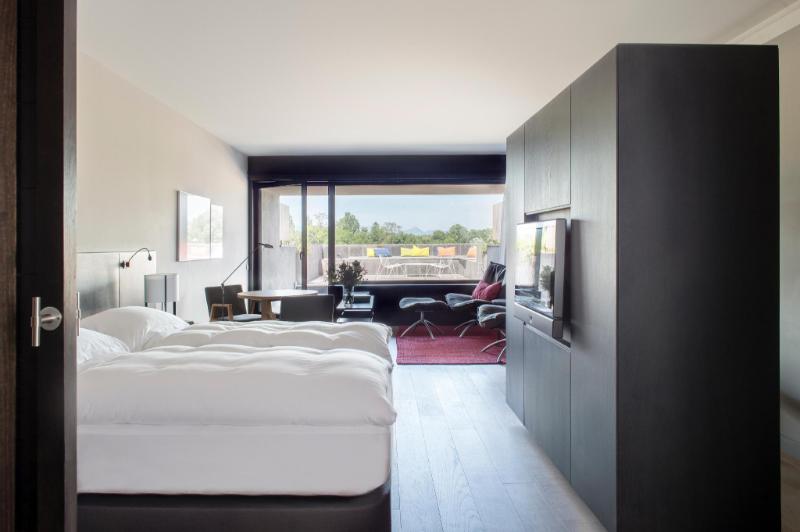Alma Hotel Pamplona - Muga de Beloso