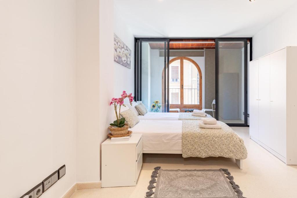 Aparthotel Mediterraneo by NeoHotels-Centro 8 min by Metro