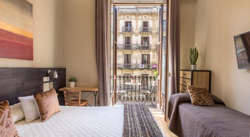 El Born Guest House by Casa Consell