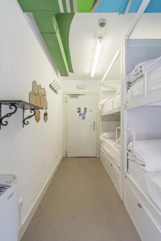 Ganbara Hostel
