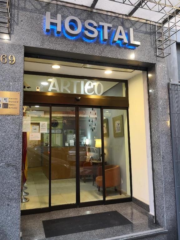 Hostal Artico