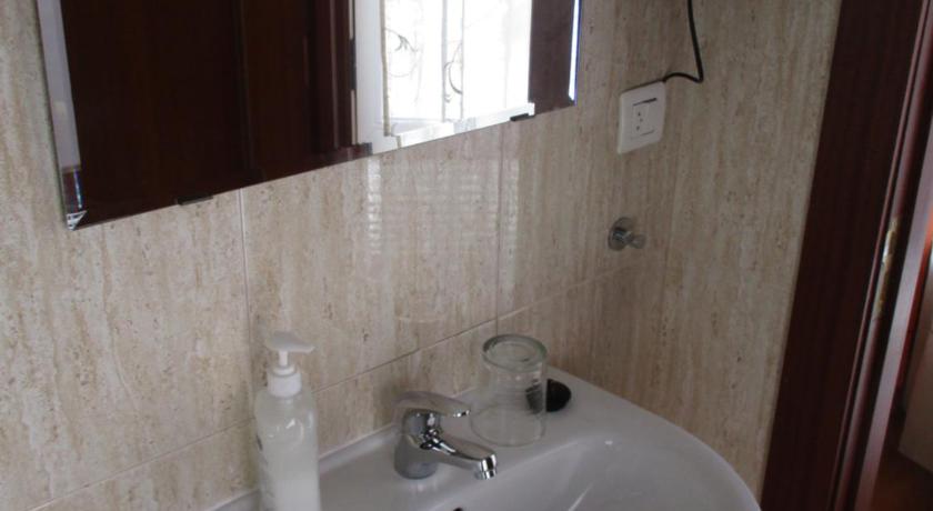 Hostal Becares