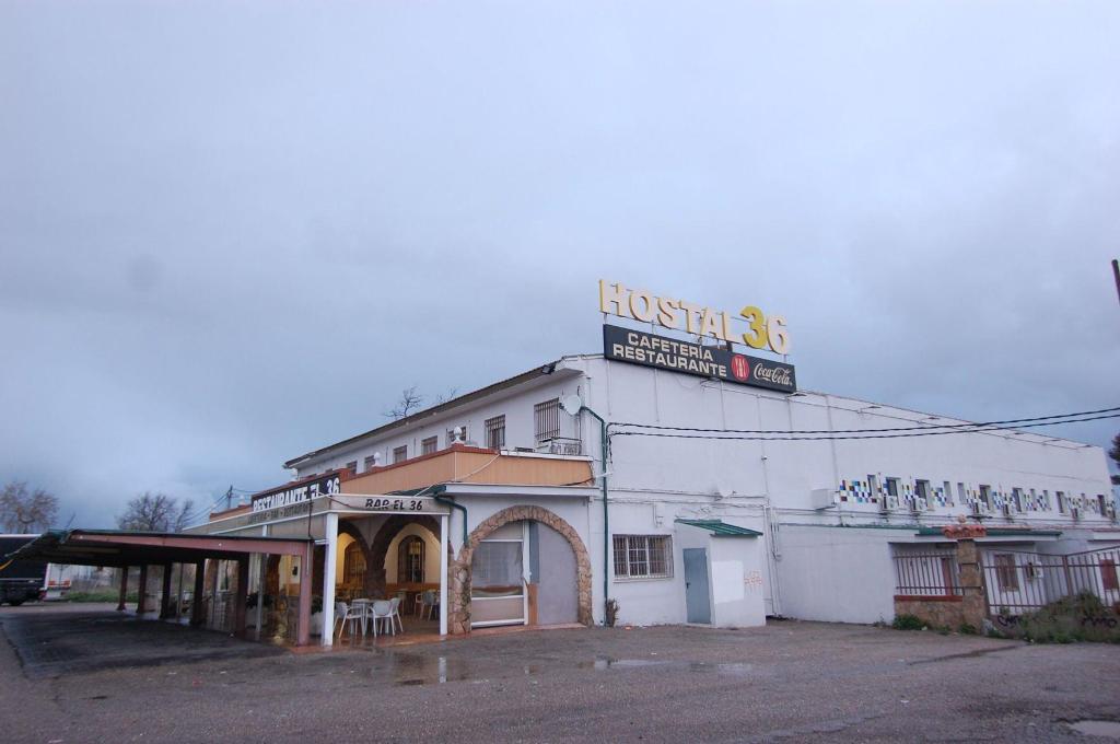Hostal El 36