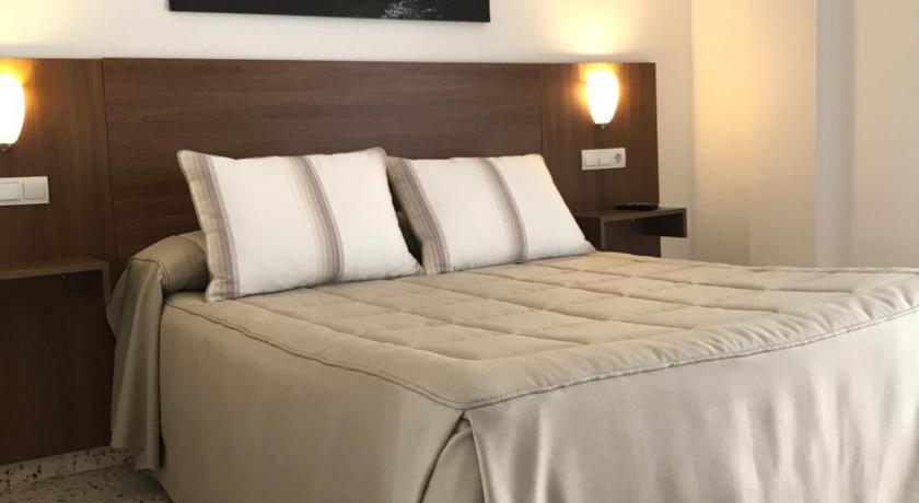 Hostal Restaurante El Cruce