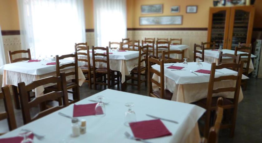 Hostal Restaurante La Masia