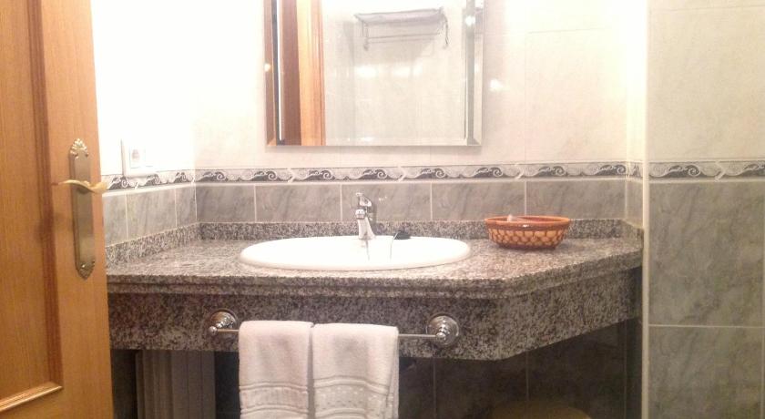 Hostal San Froilan
