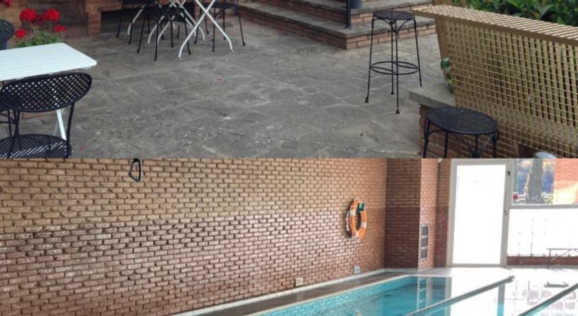 Hostal Sant Marti