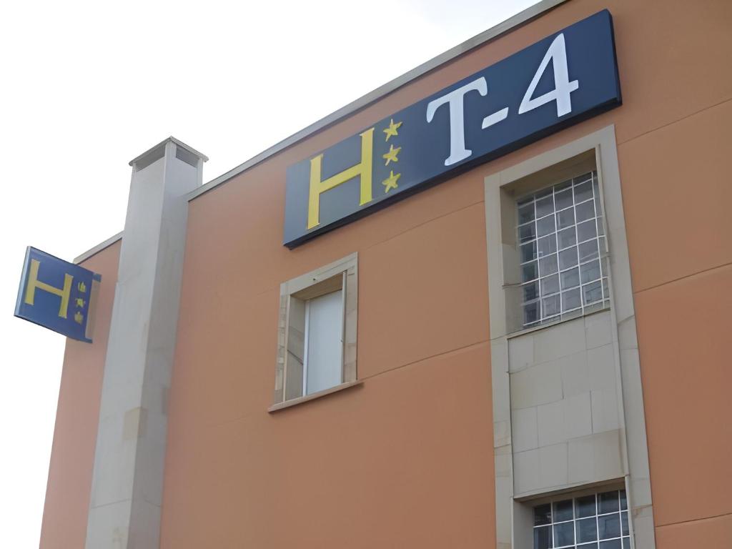 Hostal T4