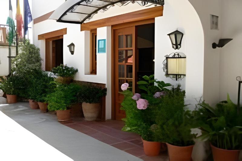 Hotel Alcadima