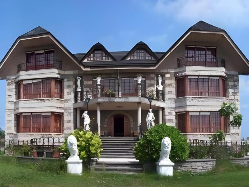 Hotel Antoyana