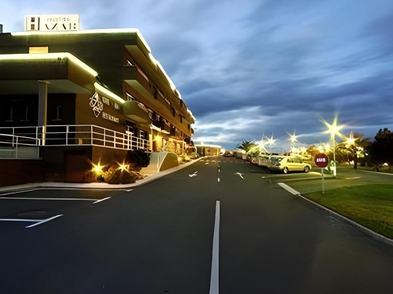 Hotel Azar