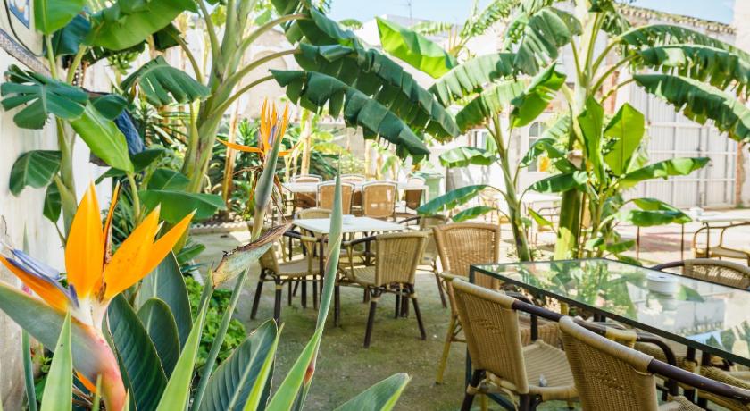 Hotel Carlos V Jerez by Vivere Stays