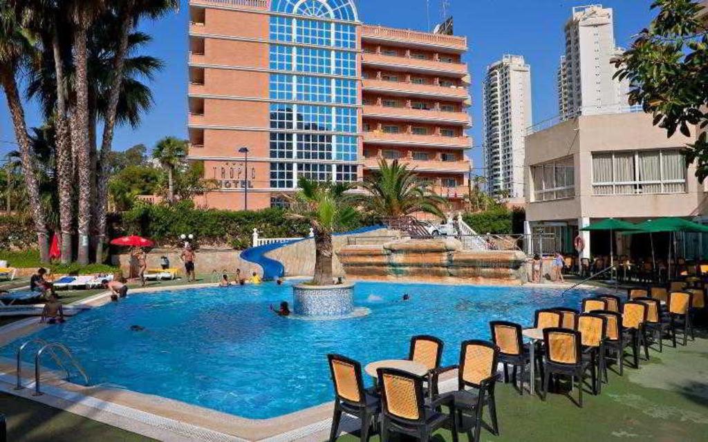 Hotel Medsur Alone