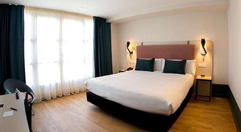 Hotel Plaza De La Paz
