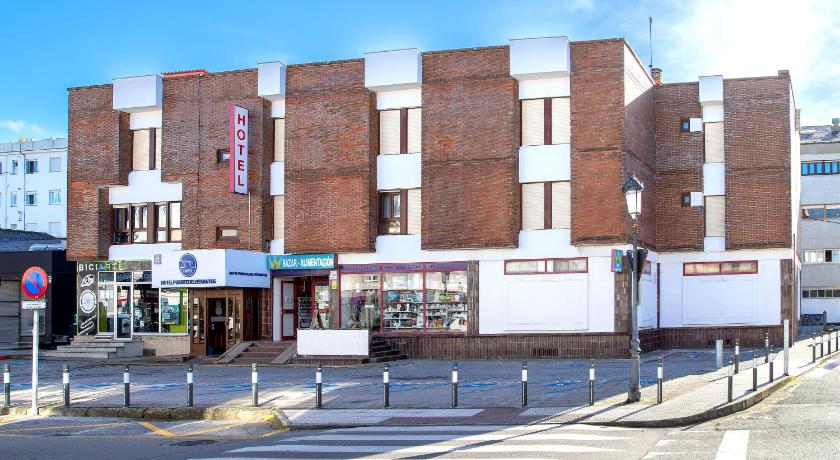 Hotel Puente de los Santos
