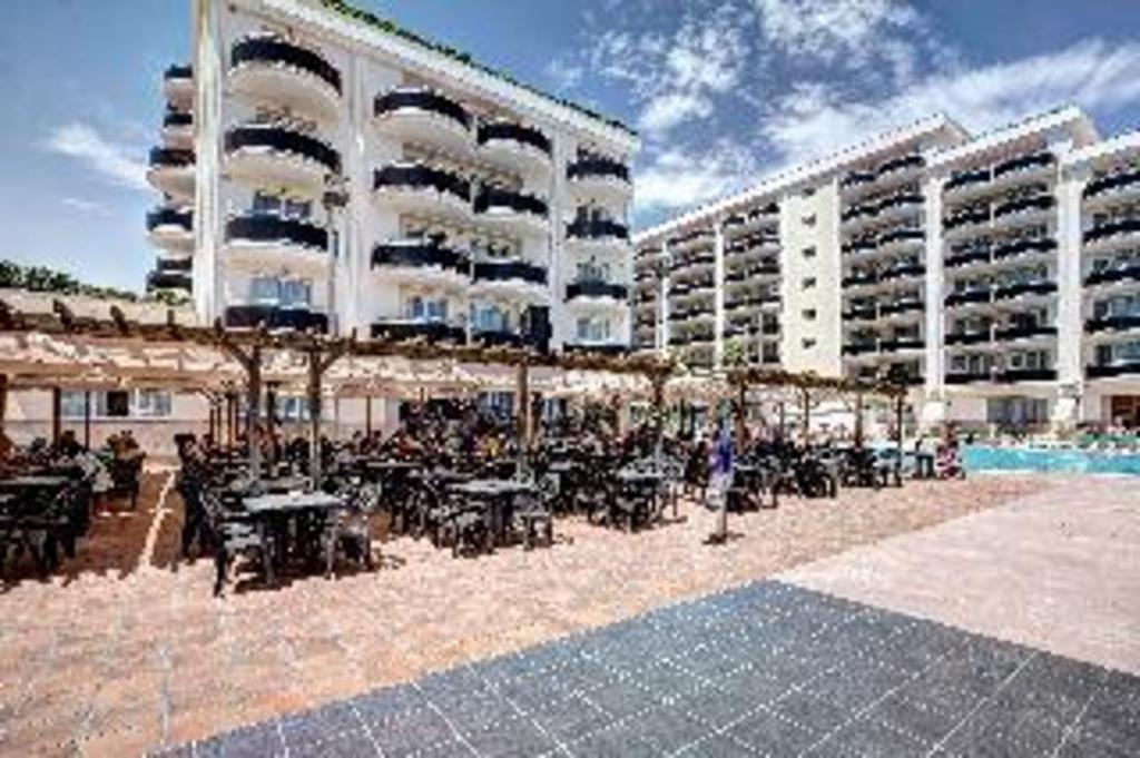 Hotel & Spa Peñíscola Plaza Suites