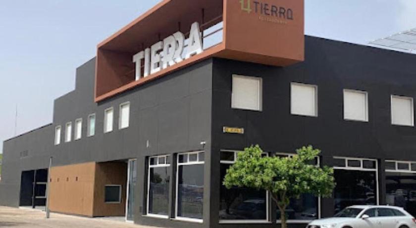 Hotel Tierra