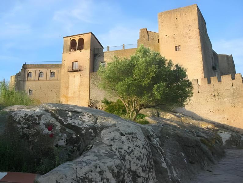 Hotel Tugasa Castillo de Castellar