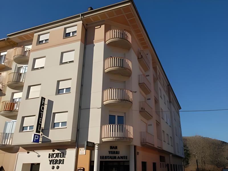 Hotel Yerri