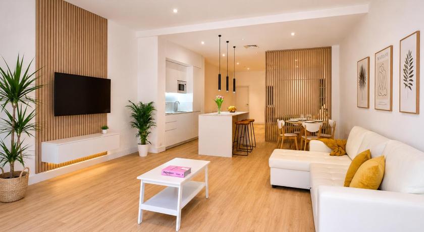 Paseo Suites Hotel