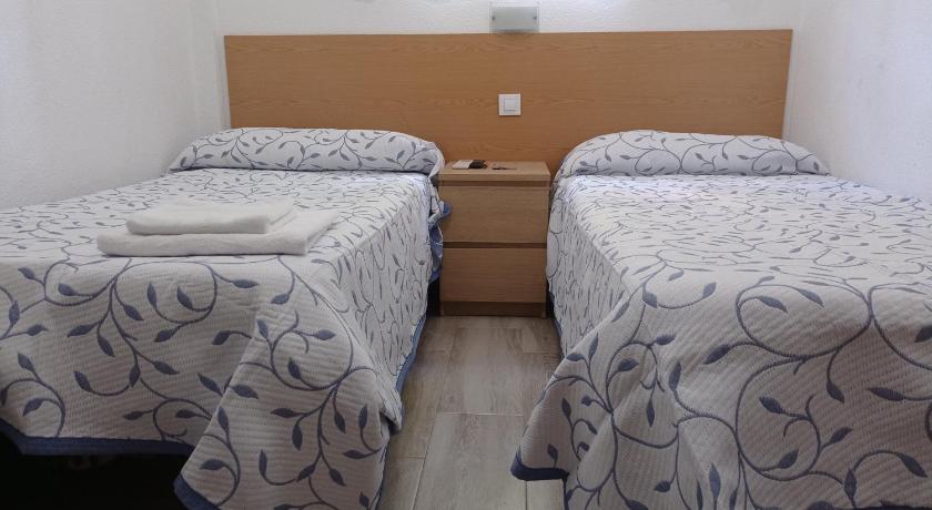 Pension Cuatro Torres