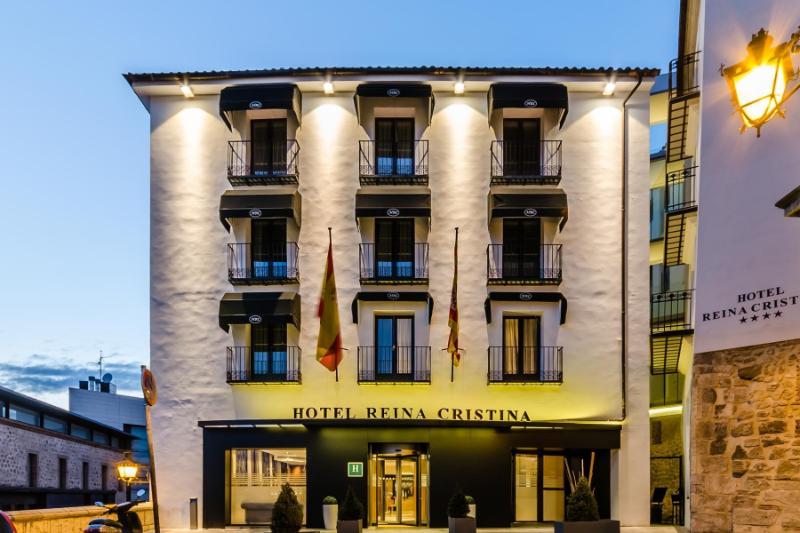 Reina Cristina Hotel