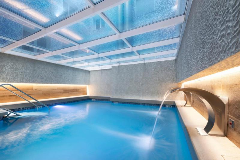 Salles Pere IV Hotel